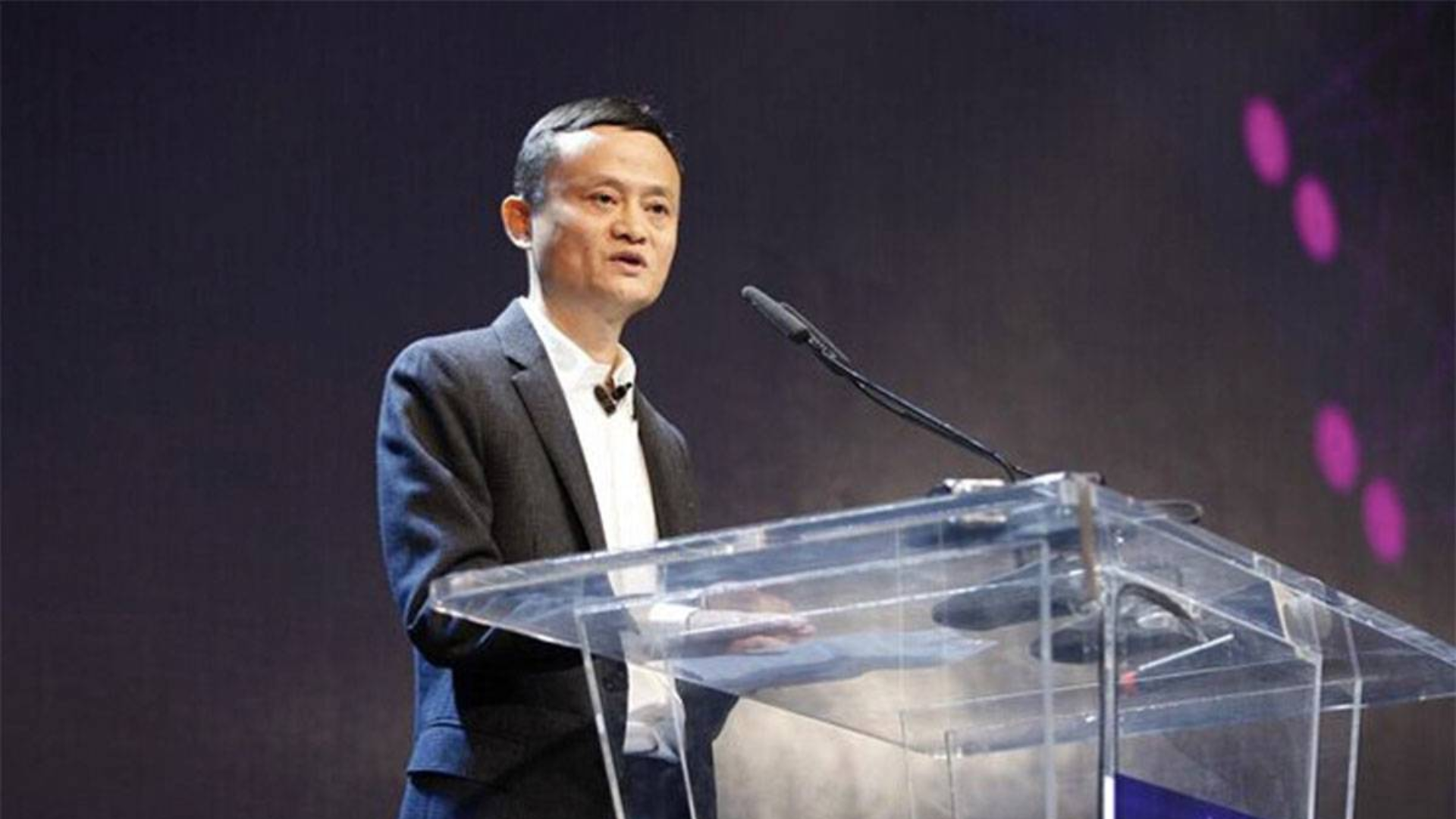 马云称人类把自己看的过大,王兴吐槽国足跑不过清华男生